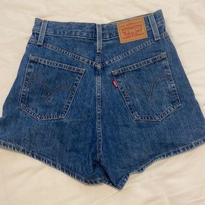 levis high waisted mom shorts